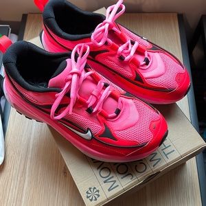 NEW! Nike Air Max Bliss Running Sneakers Laser Pink Women's size 7.5